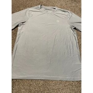 Vuori Strato Tech Tee Mens Large Light Blue Grey Heather Performance Shirt V1036